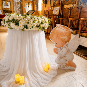 Decoratiune cristelniță botez